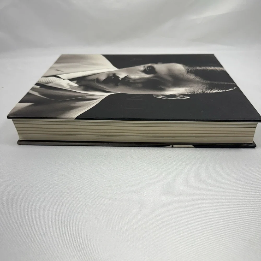 Giorgio‎ Armani Guggenheim Museum Exhibition 2000 Fashion Table Book